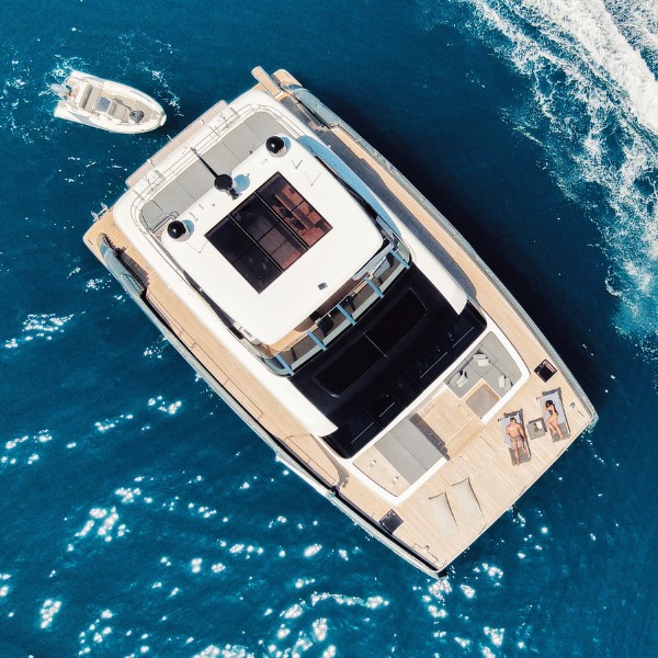 Catamaran Yacht Charters in Bahamas